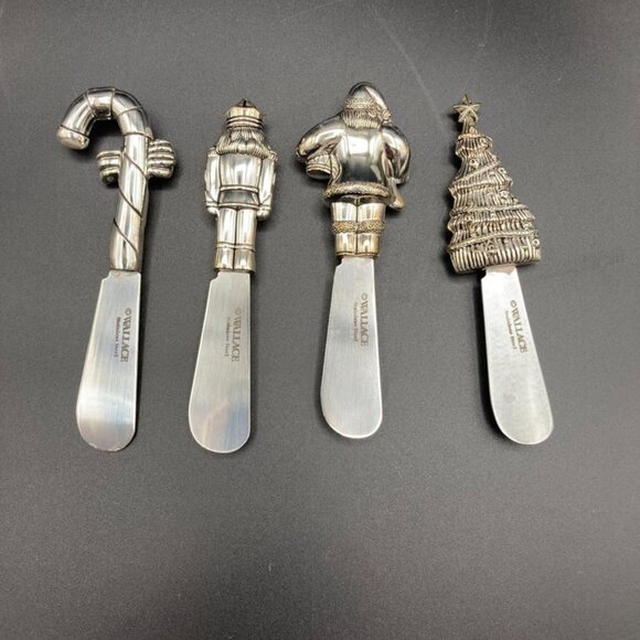 Vintage Christmas Wallace Silversmiths 2pc Salad Set and Set of 4 Spreaders - Picture 4 of 6